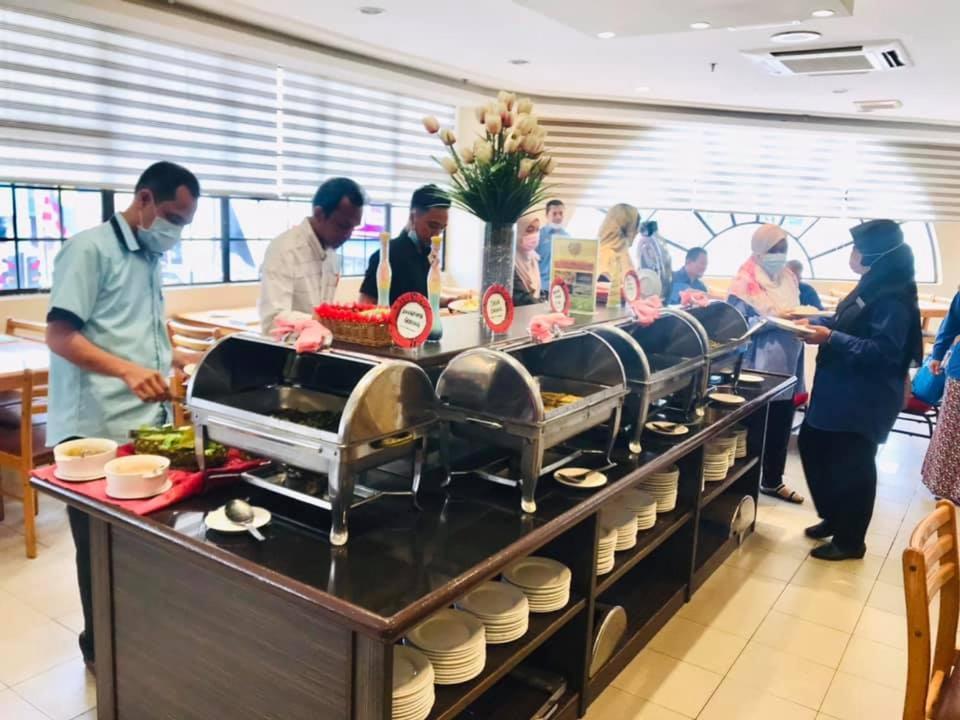 Hotel Yt Midtown Kuala Terengganu Ngoại thất bức ảnh