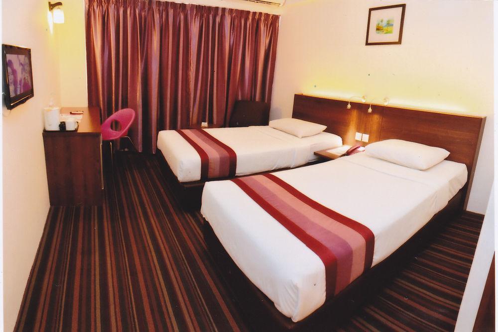 Hotel Yt Midtown Kuala Terengganu Ngoại thất bức ảnh